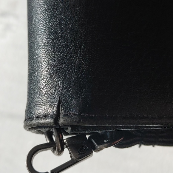 MATT & NAT Black Vegan Wallet - Picture 7 of 8